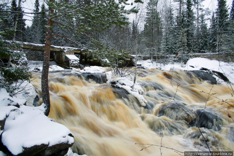 Зимняя сказка Карелии: скалы и водопады Рускеала, Россия