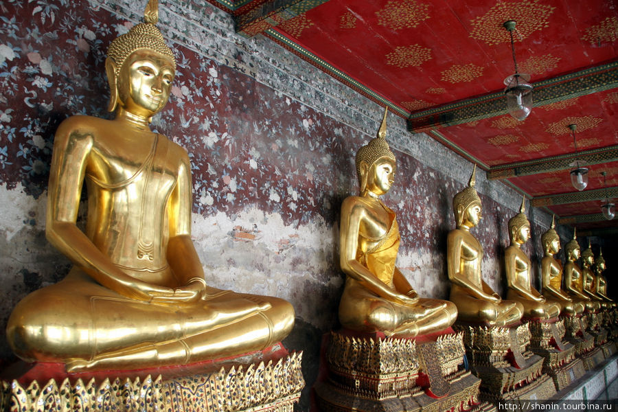Ват Сутхат - королевский монастырь первого ранга Бангкок, Таиланд