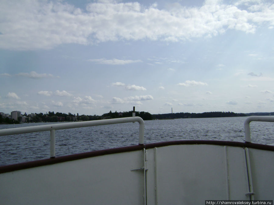 По озеру на кораблике Савонлинна, Финляндия