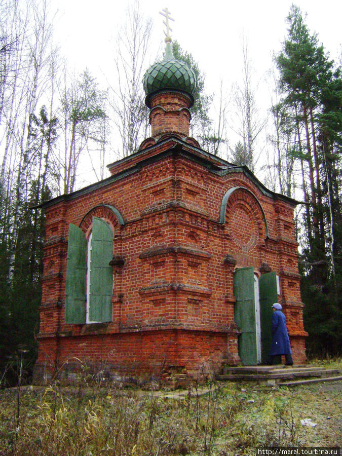 Около ста лет назад на том месте, где по преданию стоял дом Ивана Сусанина, построена часовня Костромская область, Россия
