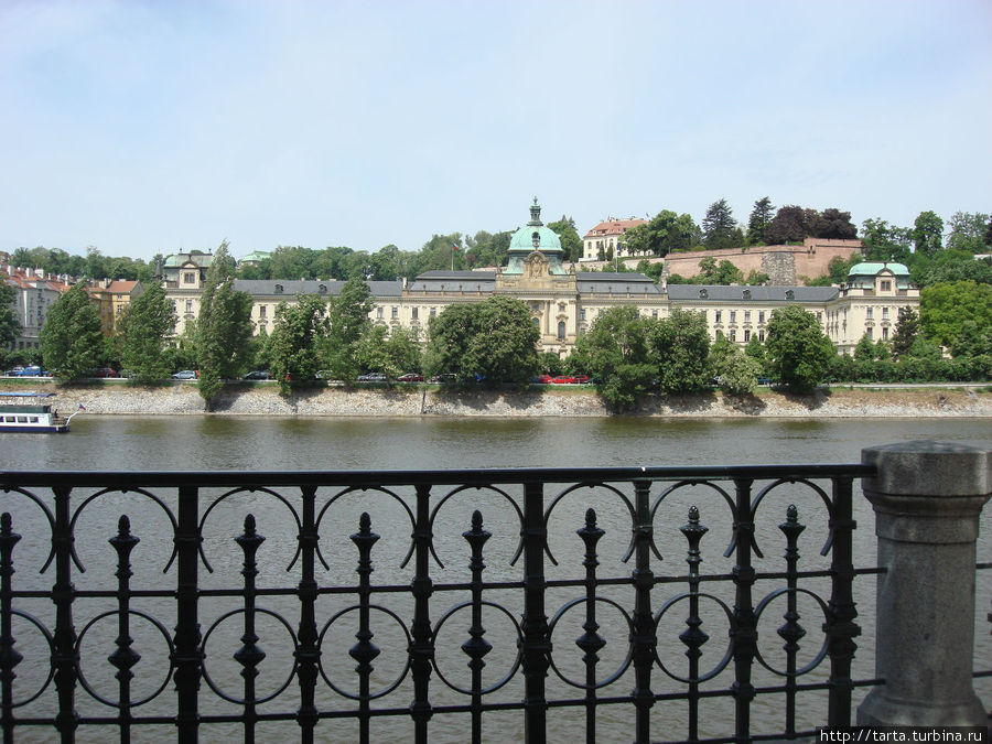 Вид на левый берег Влтавы Прага, Чехия