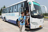 Доехать до комплекса Цяньлин не трудно, с ж/д вокзала Сианя ходит туристический автобус №2