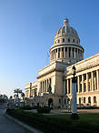 Капитолий в Гаване — больше Вашингтонского!