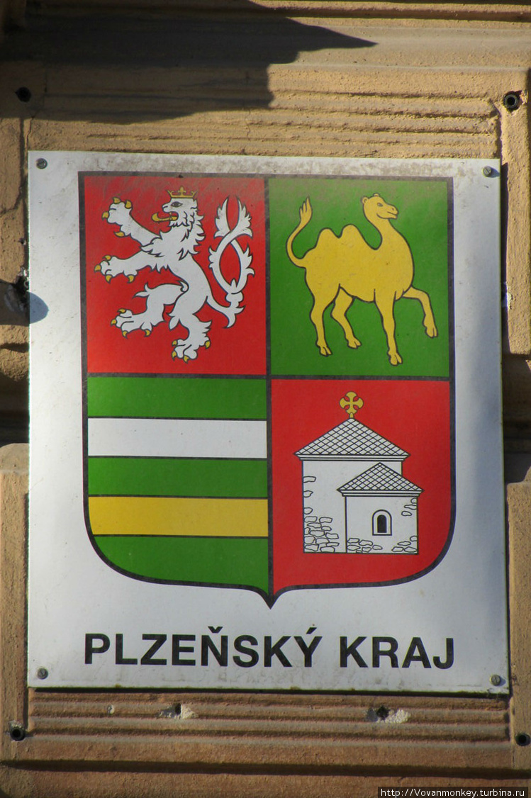 Герб и флаг Plzeňského kr