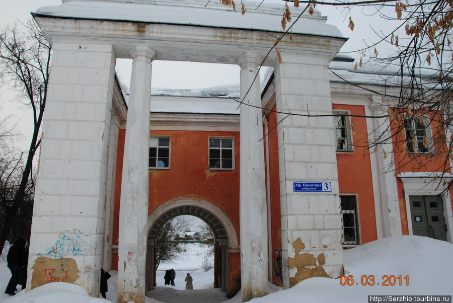 На Масленице в Твери и пригороде Твери в г. Домотканово. Тверь, Россия