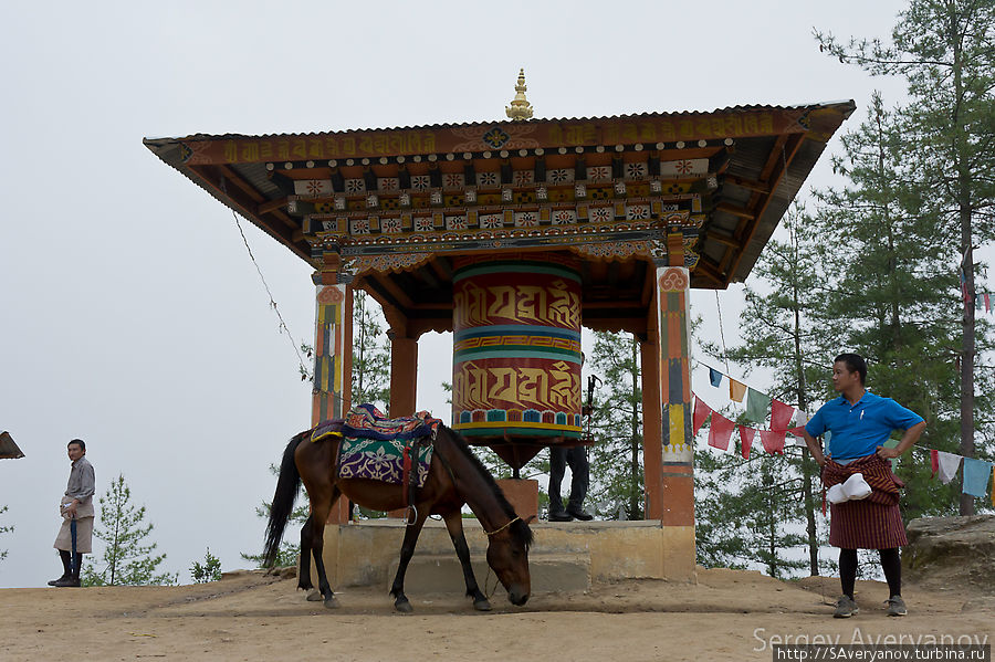 Путь к Гнезду Тигрицы Бутан