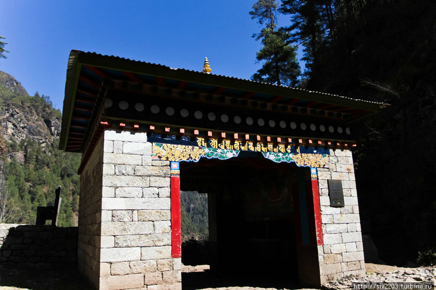 ворота в нацпарк Сагарматха Непал