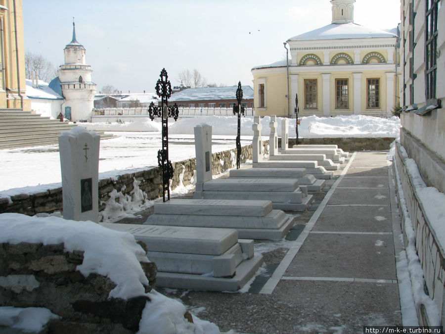 Сохранившиеся надгробия Верхотурье, Россия