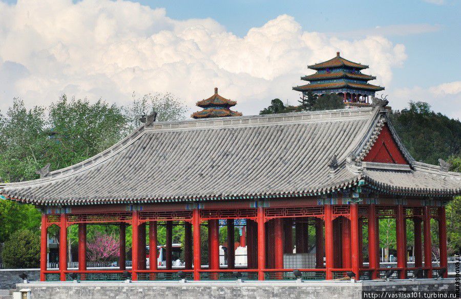 Парки Пекина — Цзиншань, Бэйхай и Чжуншань Пекин, Китай