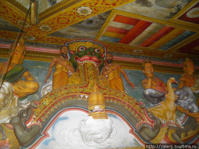 Sri Lanka (15)  Буддийский храм, свастика и наблюдения Бентота, Шри-Ланка
