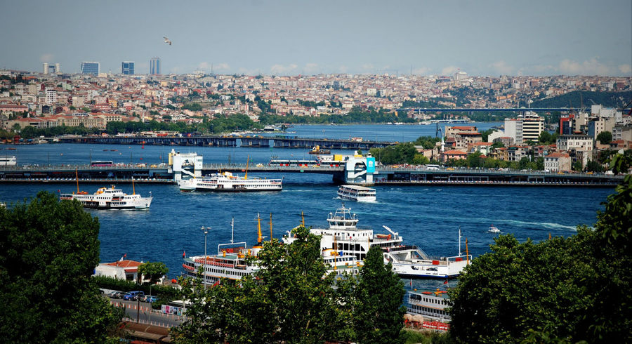 Виды с дворца на город Стамбул, Турция