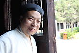 Многие даоские и конфуцианские монахи фотографироваться не любят, этот почти исключение