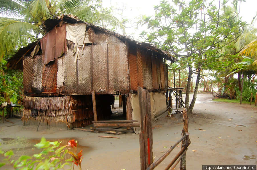 Один из домов Провинция Галф, Папуа-Новая Гвинея