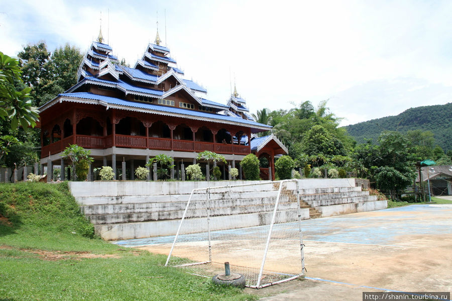 Бирманский монастырь Мокхампае Мае-Хонг-Сон, Таиланд