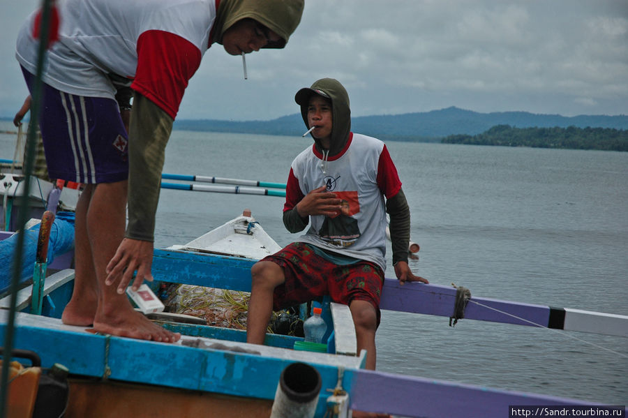 …которые принадлежали местным рыбакам. Папуа, Индонезия