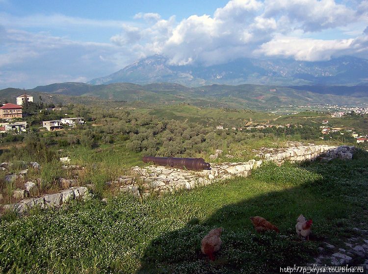Виды из крепости на город Берат, Албания