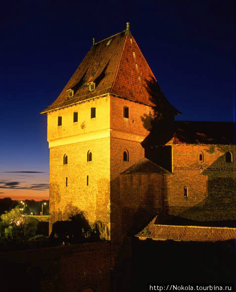 Верхний замок. Туалетная башня Гданиско Мальборк, Польша