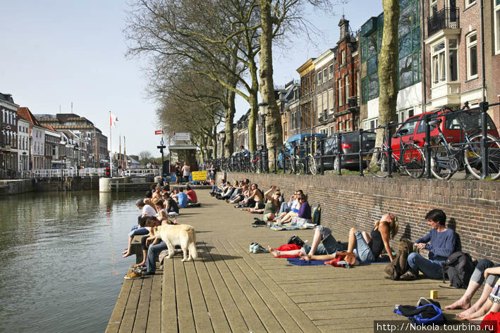 Утрехт-чудо,расслабившееся в тени Амстредама Утрехт, Нидерланды