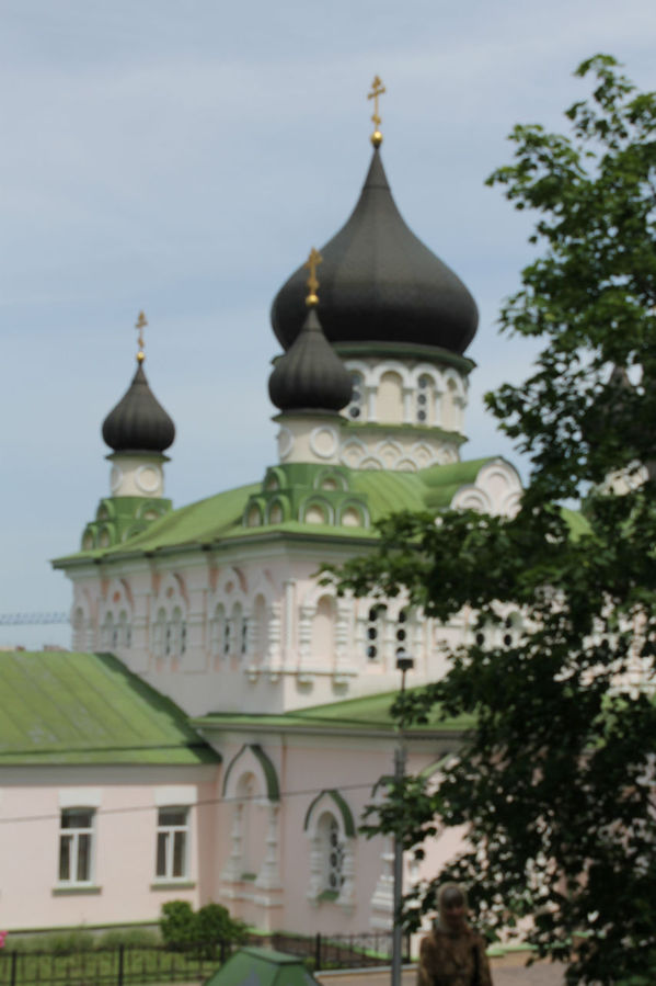 Женский монастырь в центре Киева