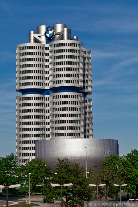 Музей BMW Мюнхен, Германия