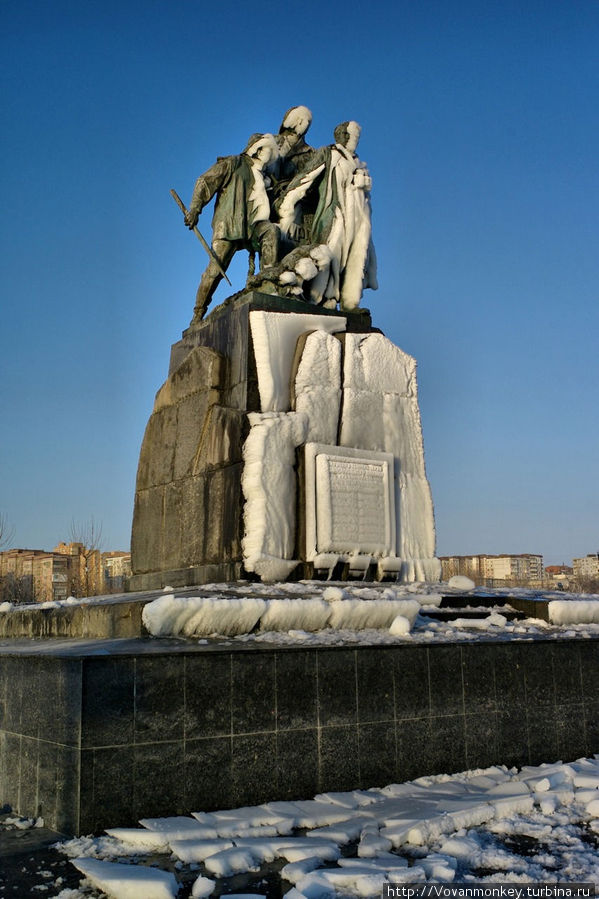 Памятник Погибшим морякам Новороссийск, Россия