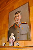 Здесь невольно вспоминаются слова одной из сценок «Камеди Клаб»: «Все сделаем, Товарищ Сталин»!