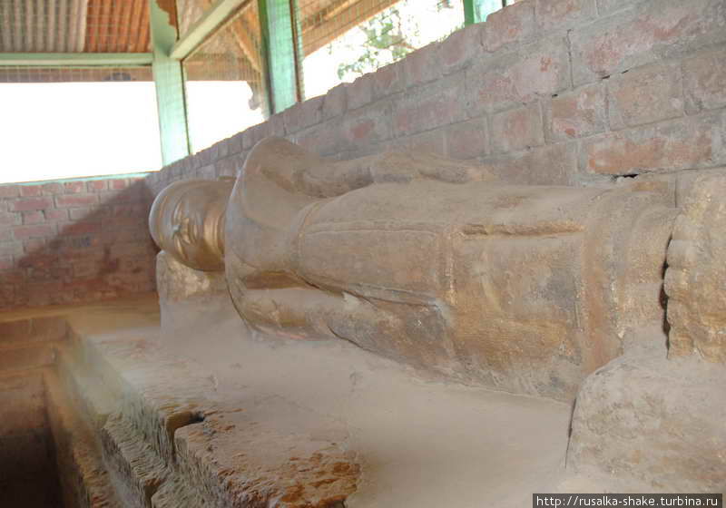 Лежащий Будда Мраук-У, Мьянма