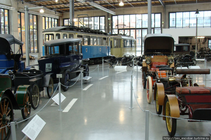 Центр транспорта Немецкого Музея Мюнхен, Германия