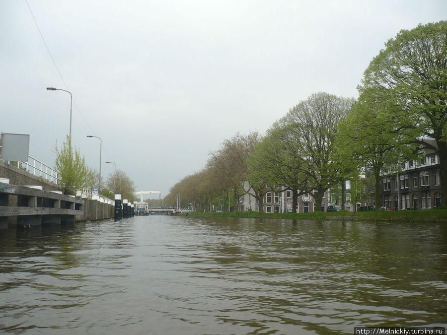 Прогулка по каналам Делфта Делфт, Нидерланды