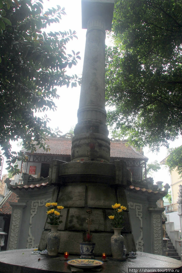 Мемориал императора Ле Тхай То Ханой, Вьетнам