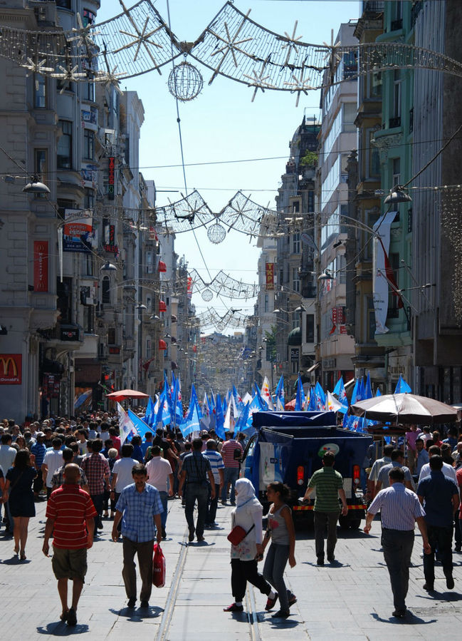 Городские случайности (репортаж второй  — митинг в Стамбуле) Стамбул, Турция