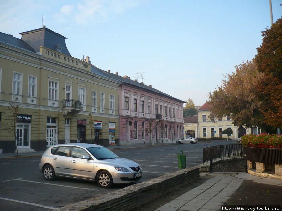 Утренняя прогулка по маленькому городку Ньиредьхаза, Венгрия