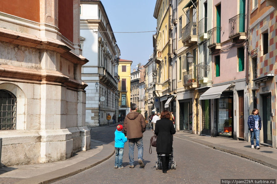 По старинным улочкам Виченцы Виченца, Италия