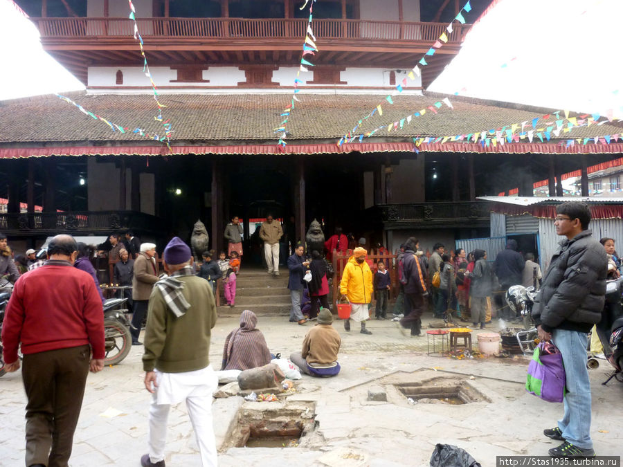 Катманду. Площадь Дурбар. Храм Кастамандап. Катманду, Непал