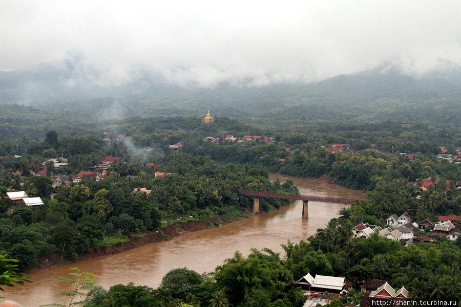 Холм Пуси Луанг-Прабанг, Лаос