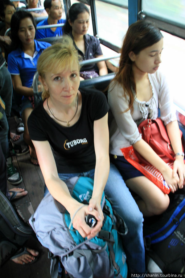 В бангкокском автобусе Бангкок, Таиланд