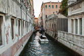 Один из каналов р-на Сан Марко, Венеция.