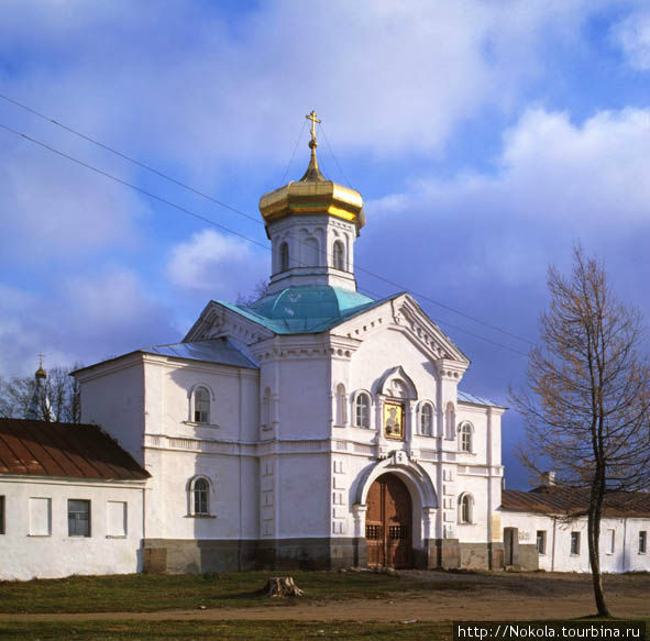Валдайский Иверский Богородицкий Святоозерский монастырь. Надвратная Филипповская церковь Валдай, Россия