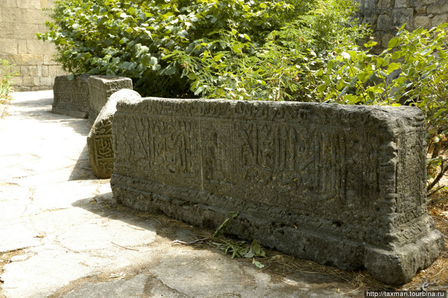 Архитектурный ансамбль- цитадель «Нарын-кала» Дербент, Россия