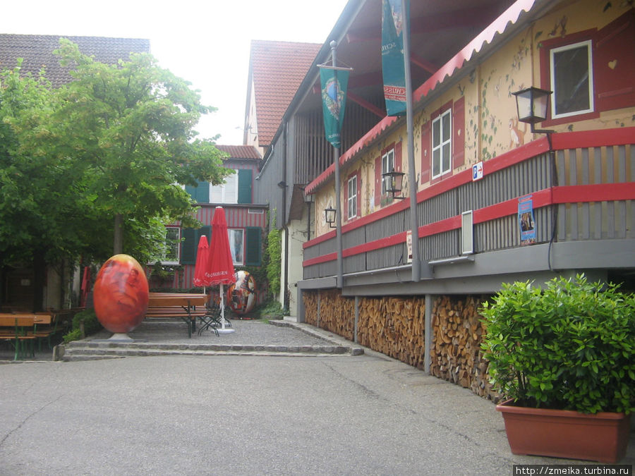 Внутренний дворик пивоварни Бад-Шуссенрид, Германия