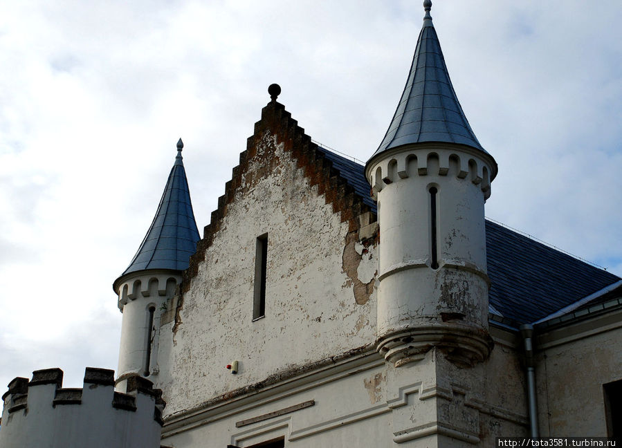 Замок Алатскиви Алатскиви, Эстония
