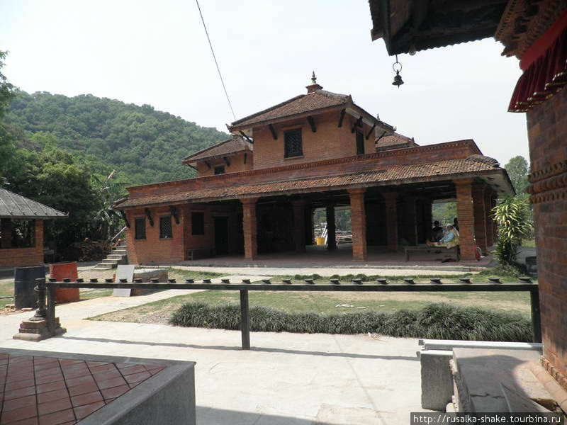 Кедаресвор Махадев - как смогла, так и перевела... Покхара, Непал