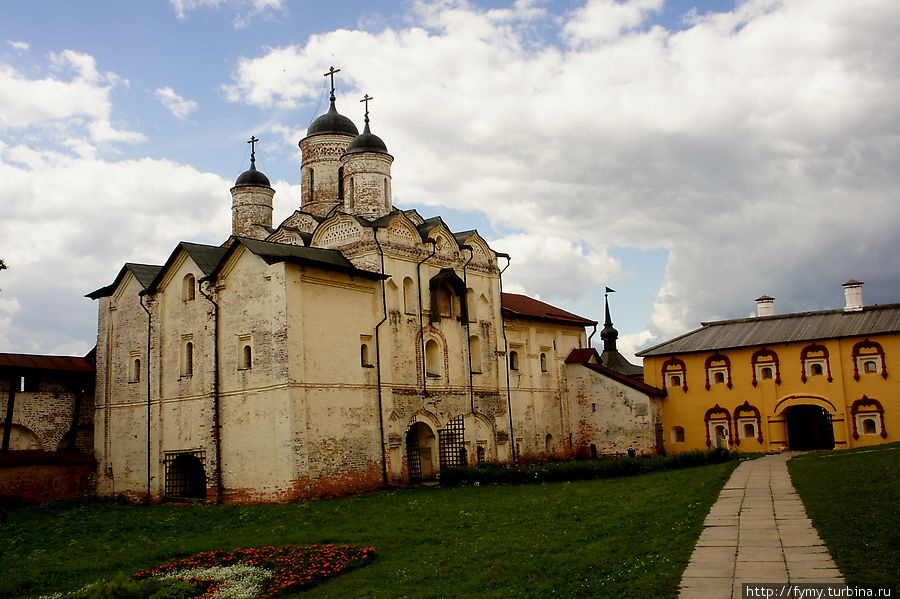 Кирилло-белозерский монастырь. Церковь Преображения 1595 Россия