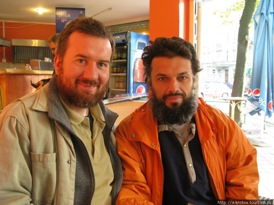 я и Мариуш — переводчик моей лекции во Вроцлаве, уникальный поляк — путешественник — мусульманин, отлично владеющий русским языком Вроцлав, Польша
