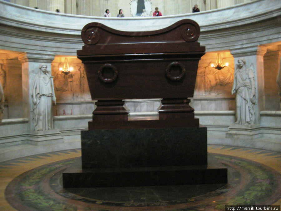 Париж:музей Родена, музей армии и саркофаг Наполеона Париж, Франция