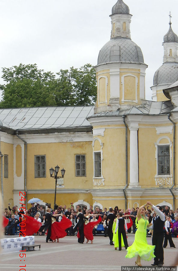 Открытие фестиваля на Кремлевской площади Вологда, Россия