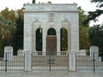 Монумент погибшим за свободу Италии
