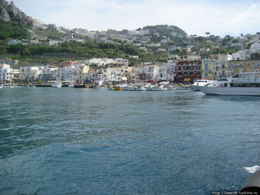 Неаполитанский залив, коралловые гроты и сады Августа Остров Капри, Италия