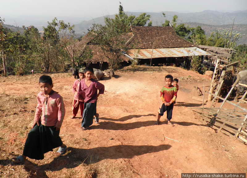 Деревня, в которой всех переписали Кьянгтонг, Мьянма