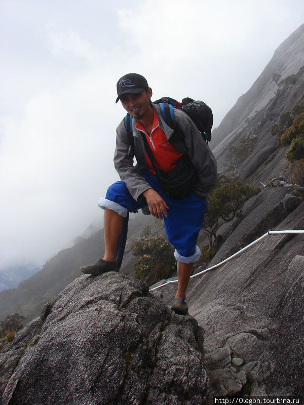 Без гида простых туристов навряд ли пустят на восхождение горы Кота-Кинабалу, Малайзия